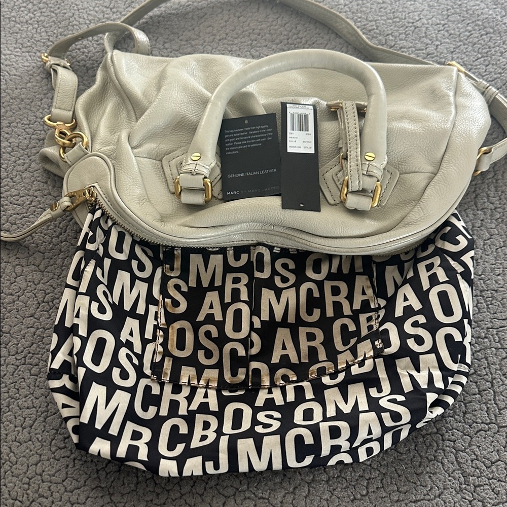 Marc by Marc Jacobs Oyster Leather Shoulder Bag with Gold Hardware - Picture 7 of 10